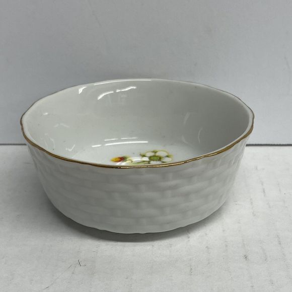 John Wagner & Sons Strawberry Basket Weave Small Bowl Ivyland PA Japan Trinket - Picture 3 of 9